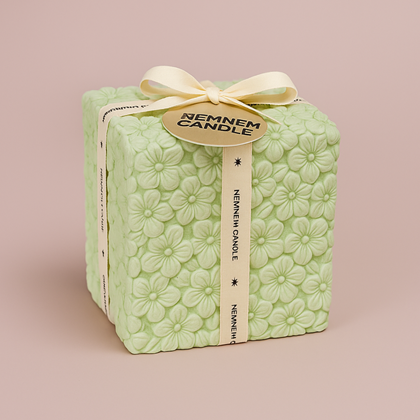 Square Fjura XL Ottoman – Green & Creame Caramel