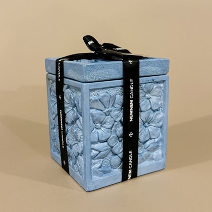 Blue Fjura Small Cube Candle Cotton Flower