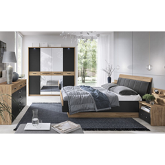 Bed 140 – Stirling Oak & Black Matt