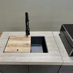 High-End Outdoor Kitchen - Grey