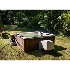 Jet SPA Square Hot Tub