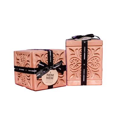 Small Cube Jar Maltese Heart Pink - Oud Black