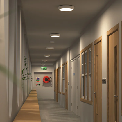 Plastic Ceiling Light IP54 White E27x2