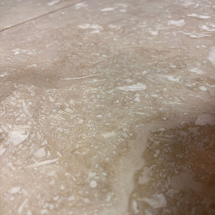 Travertine Cross-Cut 3cm Brushed & Filled – 61x40.6cm