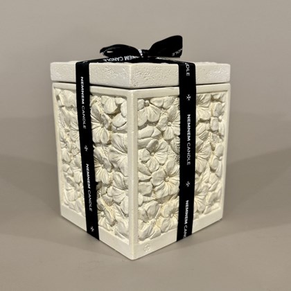 Large Cube Fjura Beige Lavander Mint