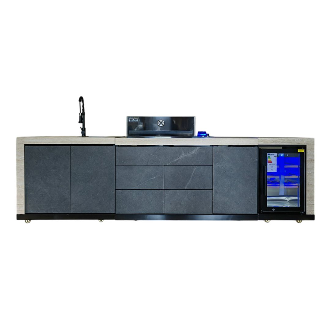 High-End Outdoor Kitchen - Grey