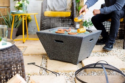 Magnesia Firepit W Grill