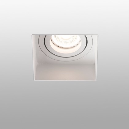 Recessed Frameless Hyde Square
