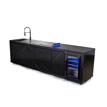 High-End Outdoor Kitchen - Black