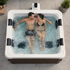 Jet SPA Square Hot Tub