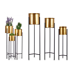 Set of 3 Metal Flowerpots – Black & Gold