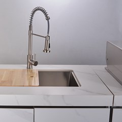 High-End Outdoor Kitchen - White