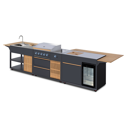 Outdoor Kitchen With Fridge