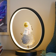 Astronaut Table Lamp