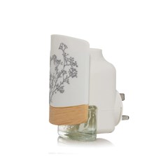 Simplicity Natural Light Sensor Scent Plug by Yankee Candle