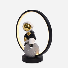 Astronaut Table Lamp Planet
