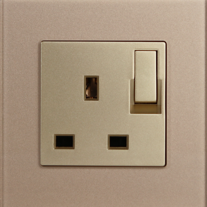 1 Gang 13Amp Socket Gold Temp Glass
