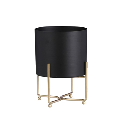 Aries Black Stand Pot Large