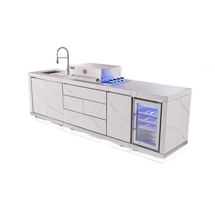 High-End Outdoor Kitchen - White