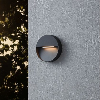 Black Plastic Wall Light - Down 3000K - 8W